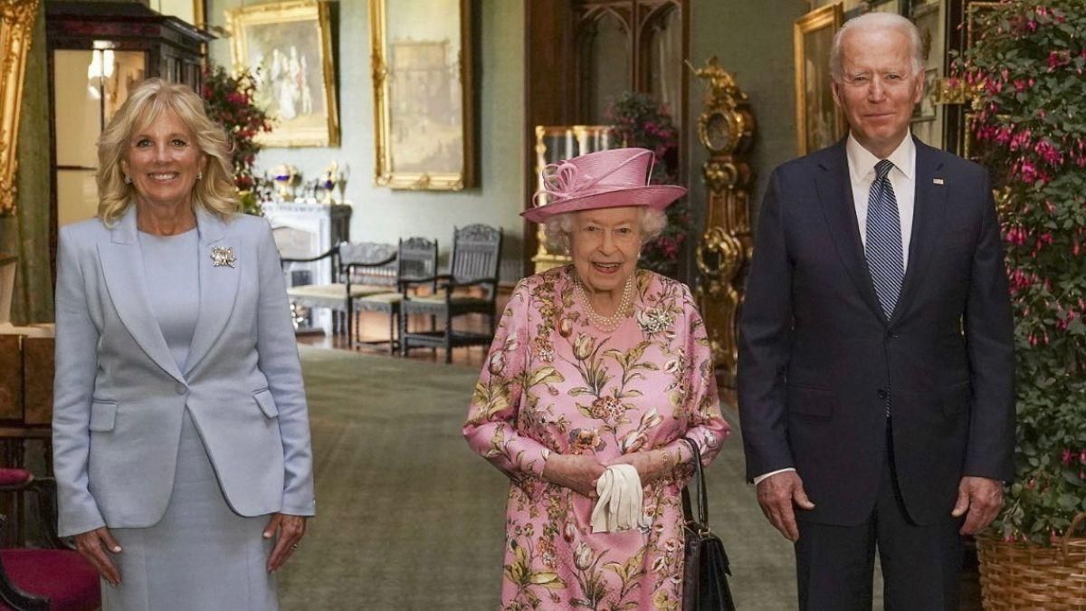 "Благодарим за дружбу с американским народом" Байдены поздравили королеву с юбилеем правления - Showbiz "Благодарим за дружбу с американским народом" Байдены поздравили королеву с юбилеем правления - Showbiz
