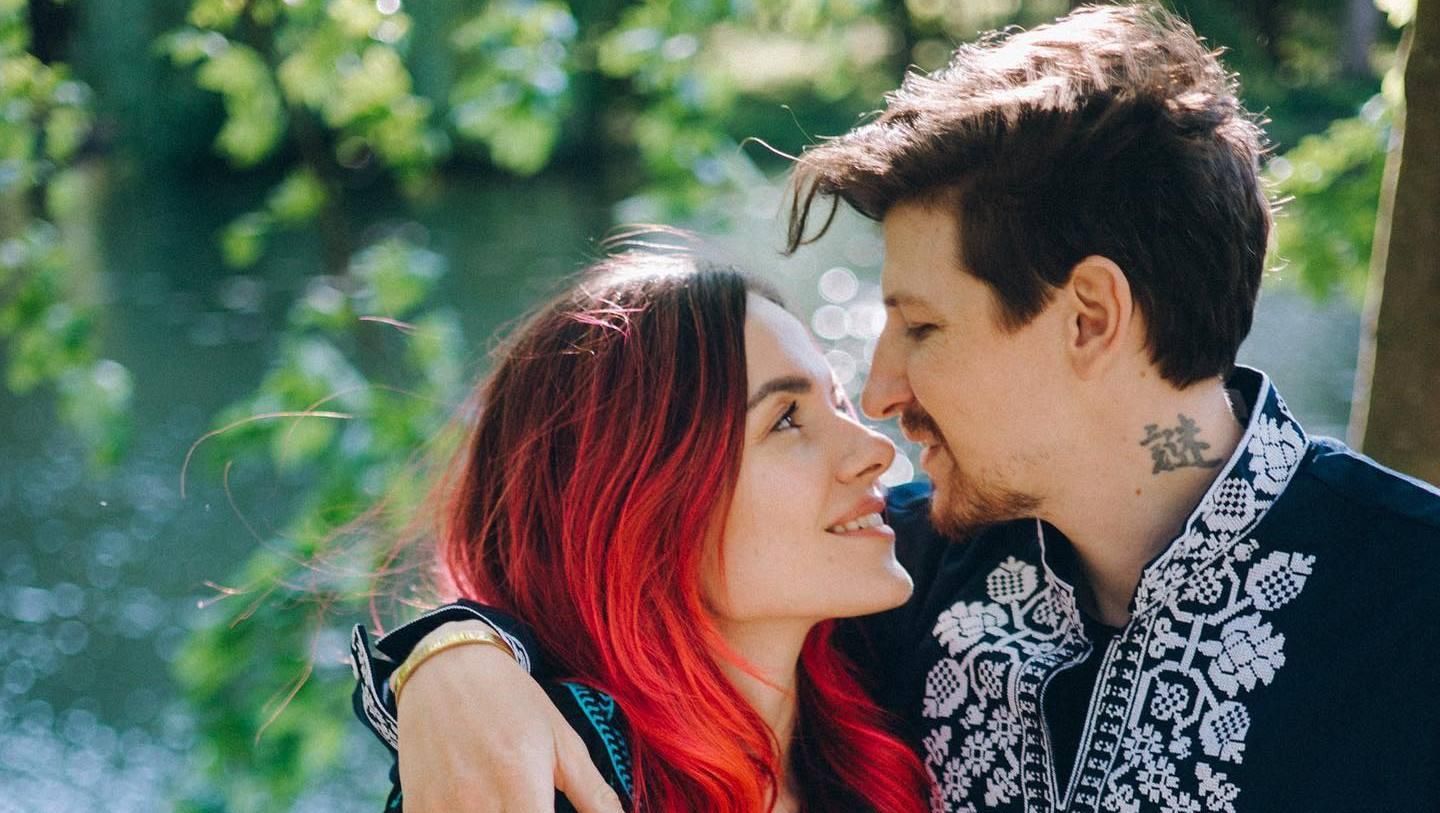 MamaRika пояснила, чому її чоловік не пішов у тероборону "Постійно над цим думав" - Showbiz MamaRika пояснила, чому її чоловік не пішов у тероборону "Постійно над цим думав" - Showbiz