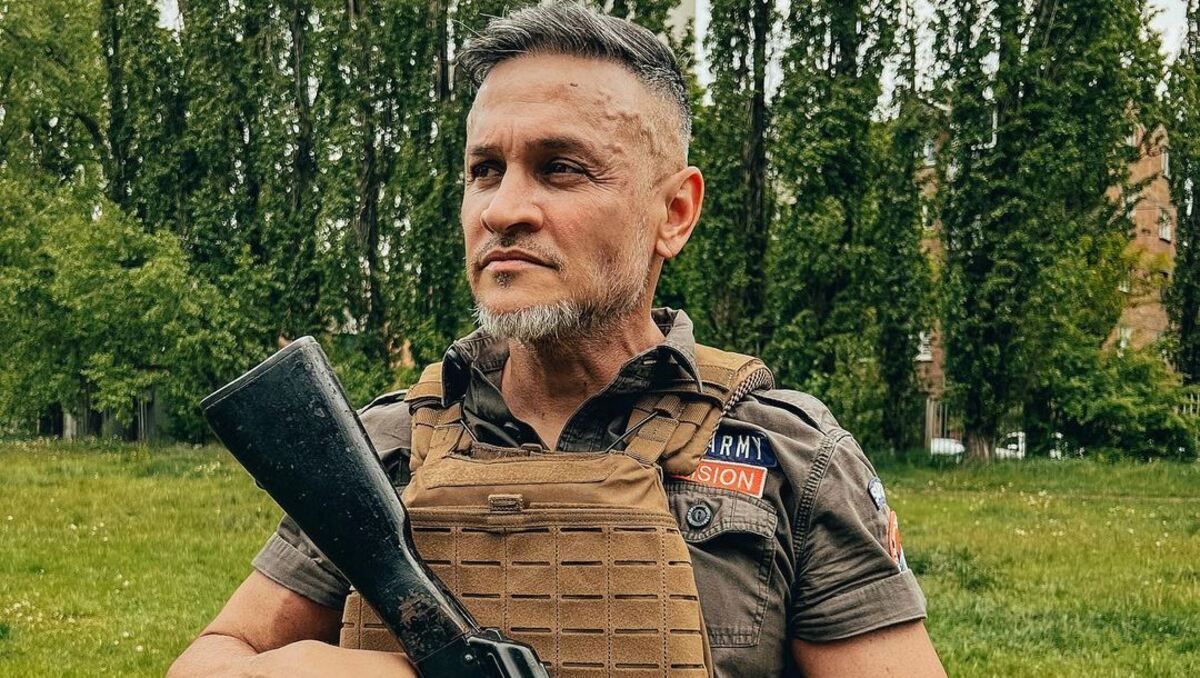 "Лучше умереть в бою" Эктор Хименес-Браво продолжил военные учения и показал новое фото - Showbiz "Лучше умереть в бою" Эктор Хименес-Браво продолжил военные учения и показал новое фото - Showbiz