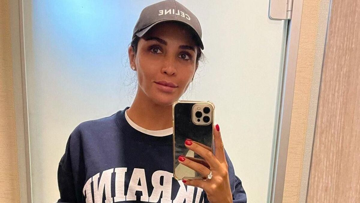 Санта Димопулос впервые за время войны вернулась в Украину "Слезы бегут невольно" - Showbiz Санта Димопулос впервые за время войны вернулась в Украину "Слезы бегут невольно" - Showbiz