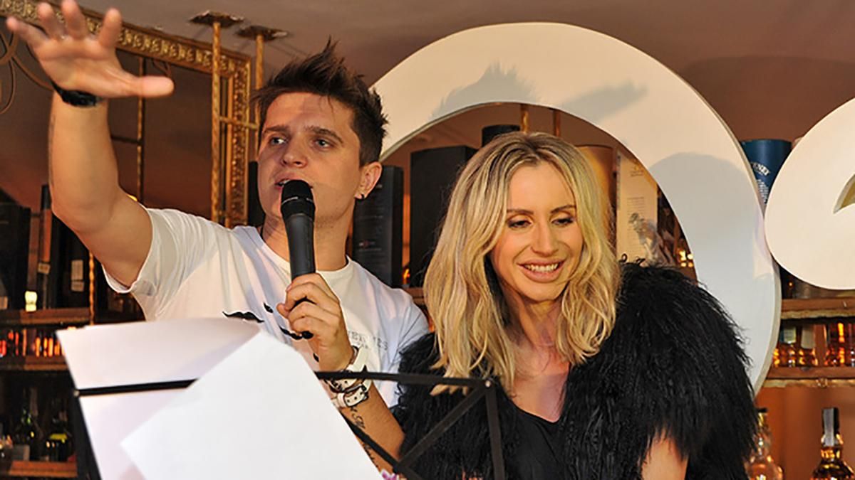 Кум Лободи роз'яснив, чому вона краще ніж Лорак, MARUV та інші гастролерки - Showbiz Кум Лободи роз'яснив, чому вона краще ніж Лорак, MARUV та інші гастролерки - Showbiz