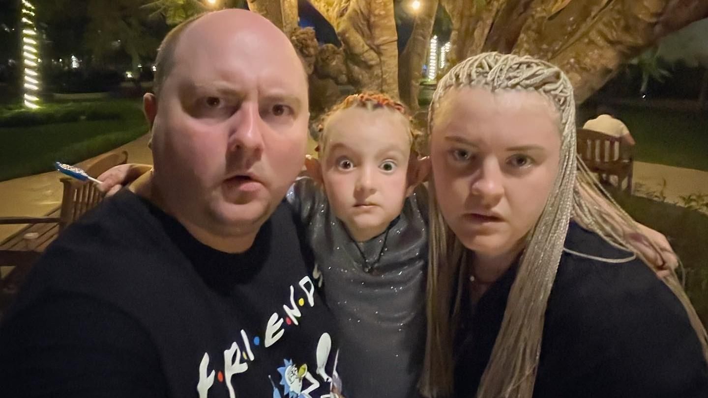 "Вы вообще с этой планеты" жена Юрия Ткача о российской пропаганде в Болгарии - Showbiz "Вы вообще с этой планеты" жена Юрия Ткача о российской пропаганде в Болгарии - Showbiz