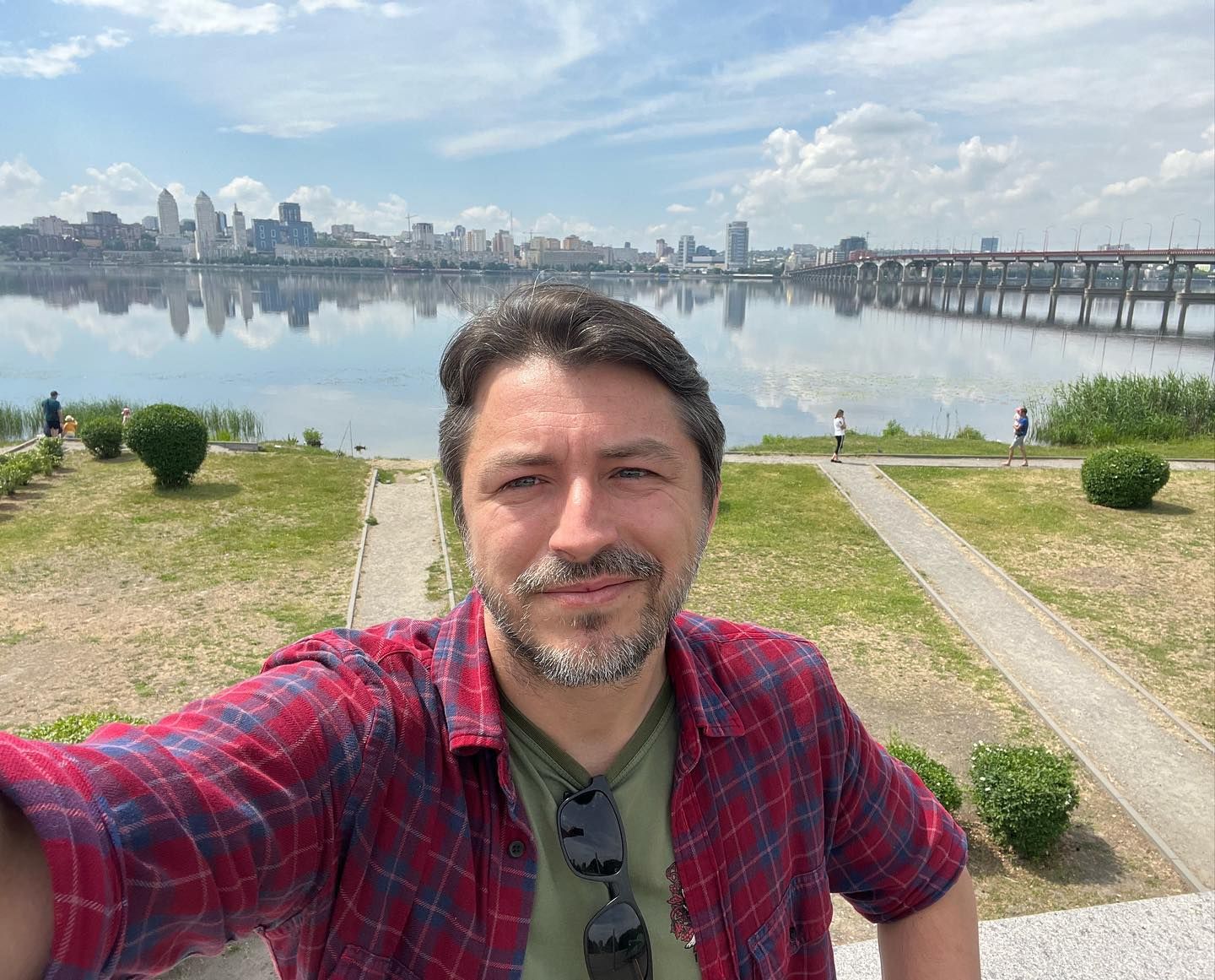 "Днепр стал глыбой, о которой разбились волны "русского мира" Притула щемяще поблагодарил город - Showbiz "Днепр стал глыбой, о которой разбились волны "русского мира" Притула щемяще поблагодарил город - Showbiz