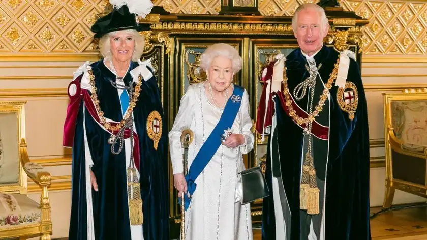 У блискучій сукні  96-річна королева Єлизавета II зачарувала новим образом - Showbiz