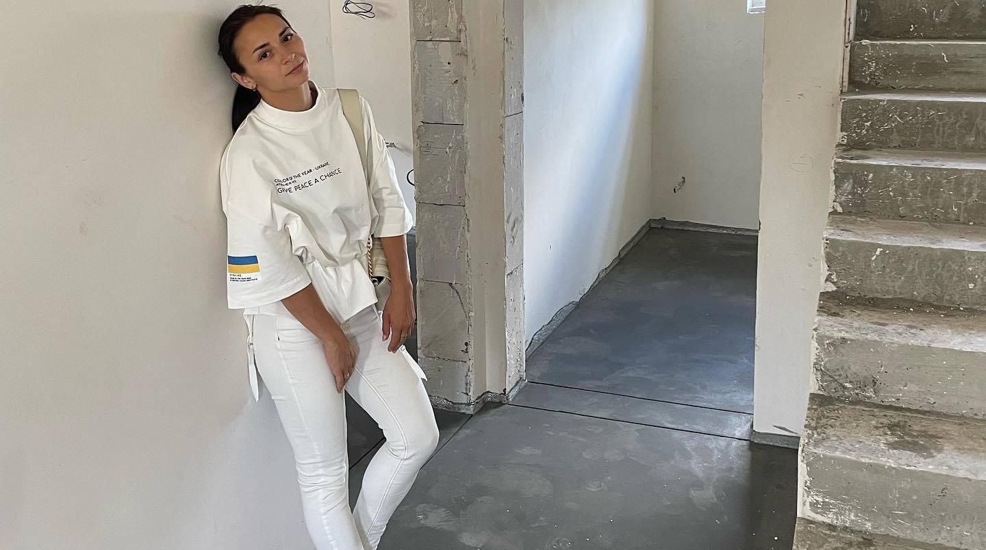 Илона Гвоздева рассказала о разрушенном доме родителей какой ущерб нанесли россияне - Showbiz Илона Гвоздева рассказала о разрушенном доме родителей какой ущерб нанесли россияне - Showbiz