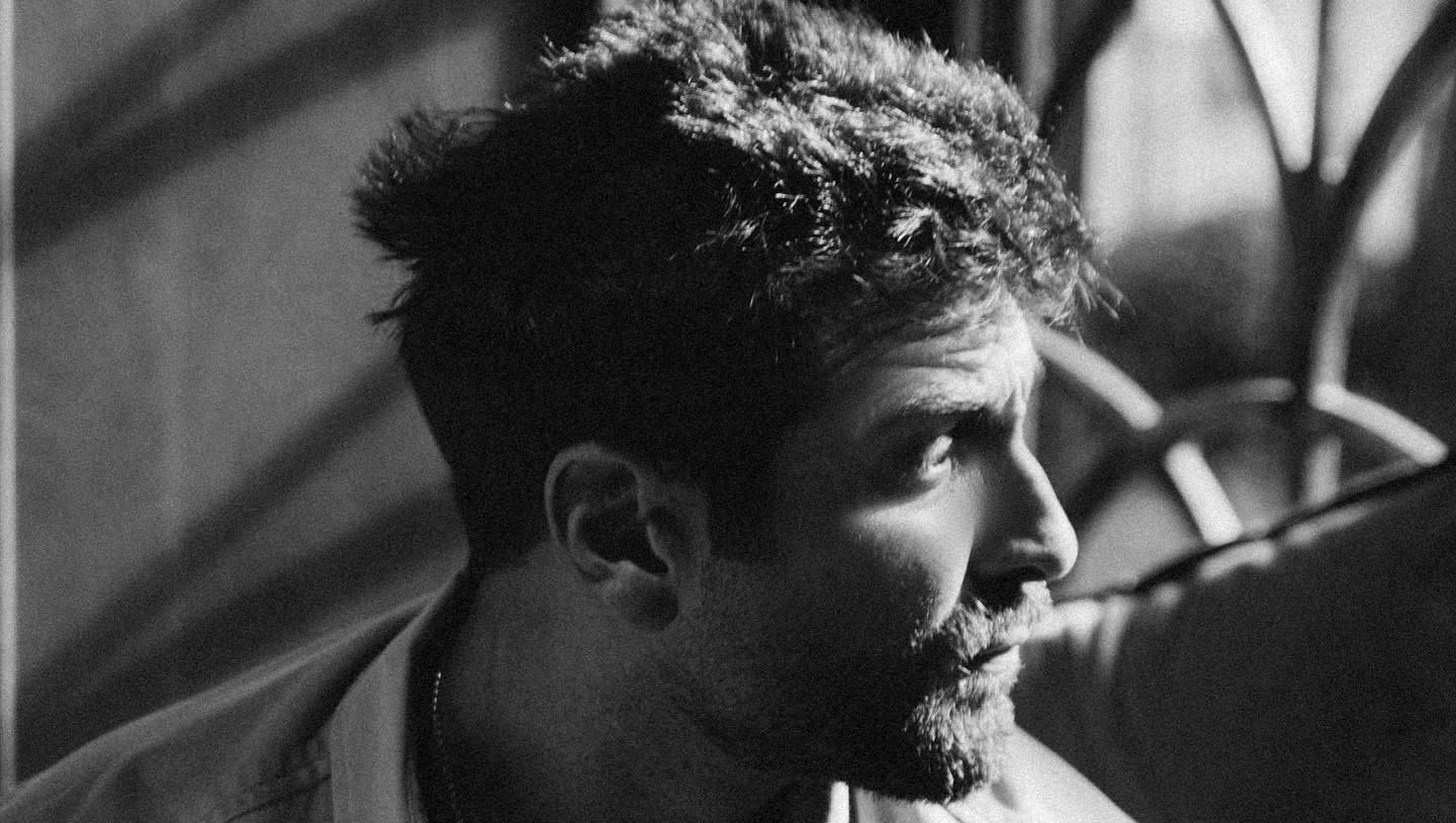 Даниэль Салем рассказал об обстреле, из-за которого получил контузию "Забросали всем, чем можно" - Showbiz Даниэль Салем рассказал об обстреле, из-за которого получил контузию "Забросали всем, чем можно" - Showbiz