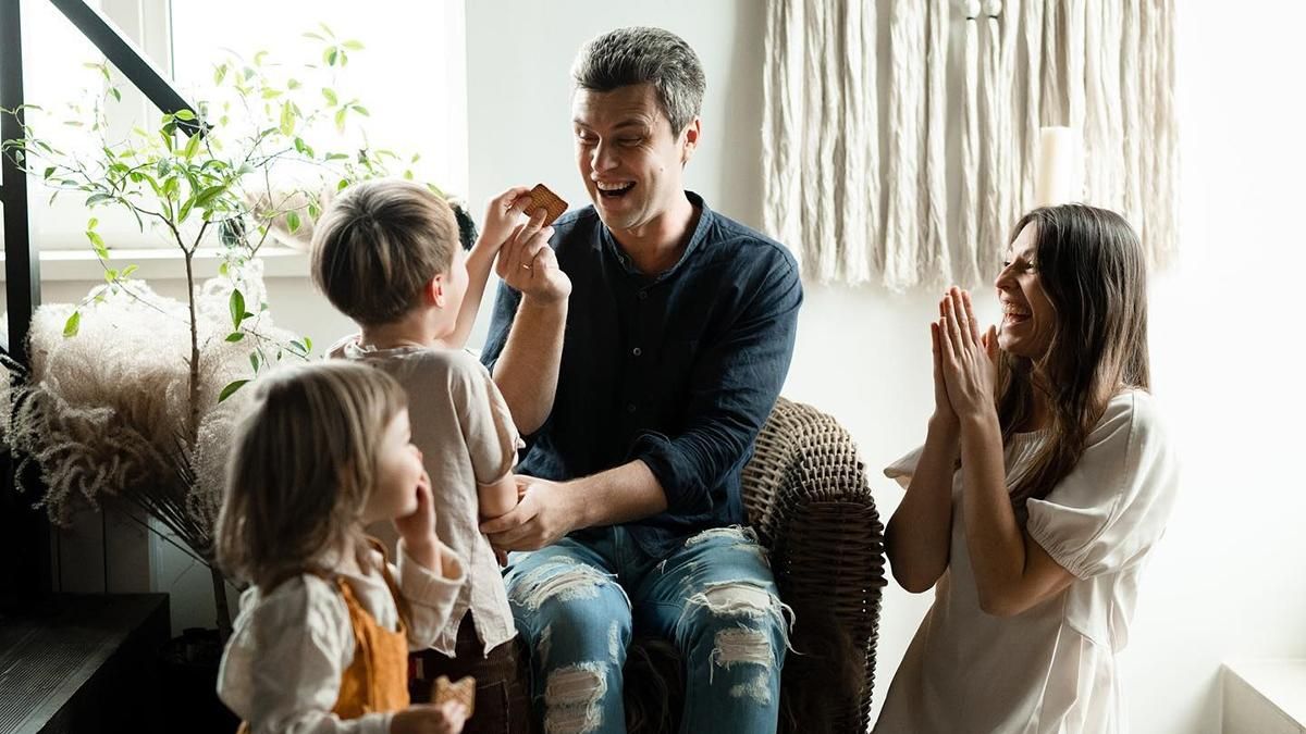 "Чекаємо на третю" піаніст Євген Хмара знову стане батьком - Showbiz "Чекаємо на третю" піаніст Євген Хмара знову стане батьком - Showbiz