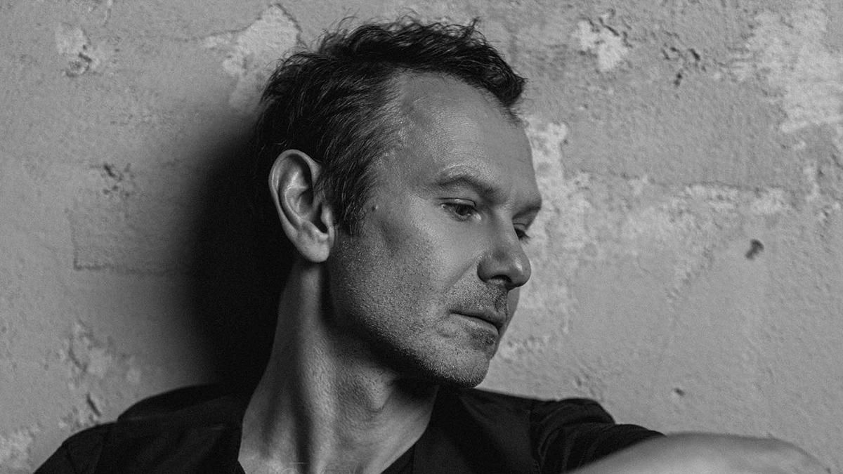 Святослав Вакарчук растрогал первым фото с сыном, которому исполнился год милый кадр - Showbiz Святослав Вакарчук растрогал первым фото с сыном, которому исполнился год милый кадр - Showbiz