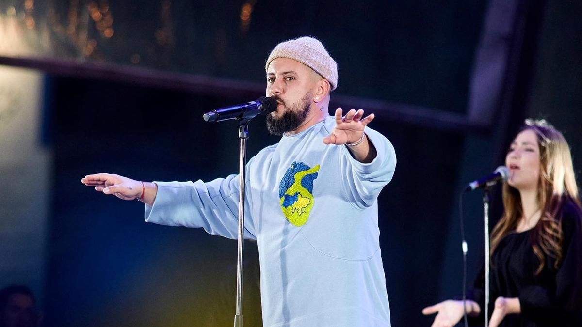 Надо было пробыть ночь, – Монатик рассказал, как пустил в свой дом ребят из ВСУ - Showbiz Надо было пробыть ночь, – Монатик рассказал, как пустил в свой дом ребят из ВСУ - Showbiz