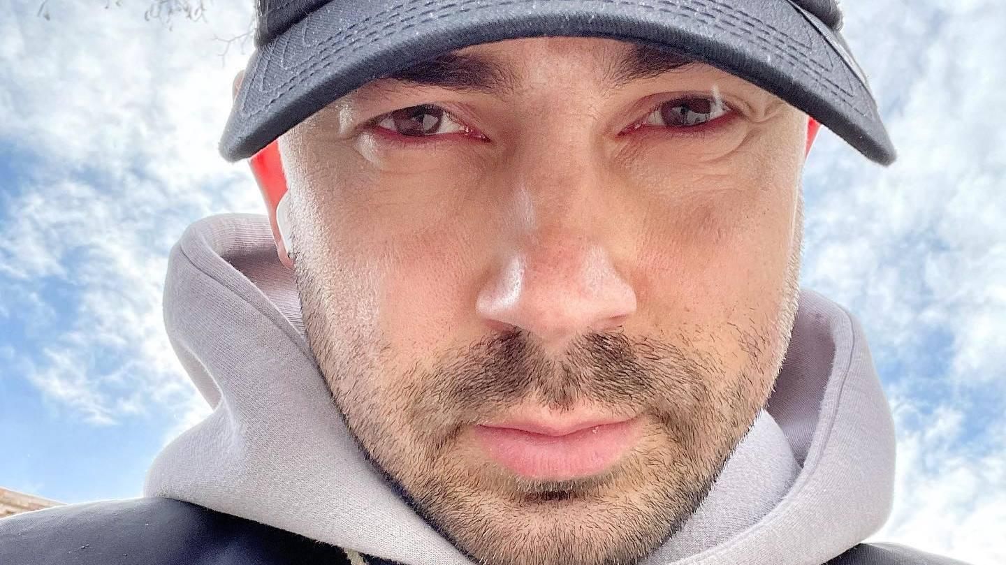 Андрей Бедняков высмеял российских оккупантов, переименовавших проспект в Мариуполе - Showbiz Андрей Бедняков высмеял российских оккупантов, переименовавших проспект в Мариуполе - Showbiz