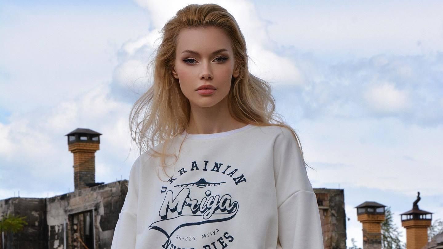 "Міс Україна Всесвіт-2022" розповіла, як її сім'я жила в блокадному Чернігові "Могли загинути" - Showbiz "Міс Україна Всесвіт-2022" розповіла, як її сім'я жила в блокадному Чернігові "Могли загинути" - Showbiz