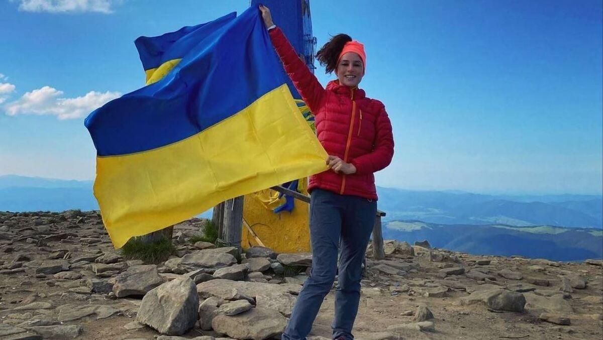 Злата Огнєвіч підкорила Говерлу: вона присвятила це героям з Азовсталі Злата Огнєвіч підкорила Говерлу: вона присвятила це героям з Азовсталі