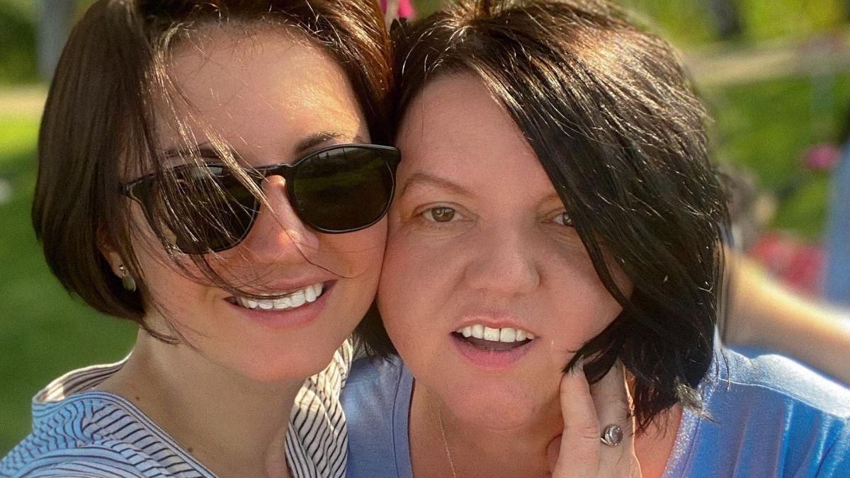 Оля Цибульська вперше за 4 місяці побачилася з мамою: відео Оля Цибульська вперше за 4 місяці побачилася з мамою: відео