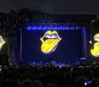 The Rolling Stones и Guns N' Roses поддержали Украину на концерте в Лондоне