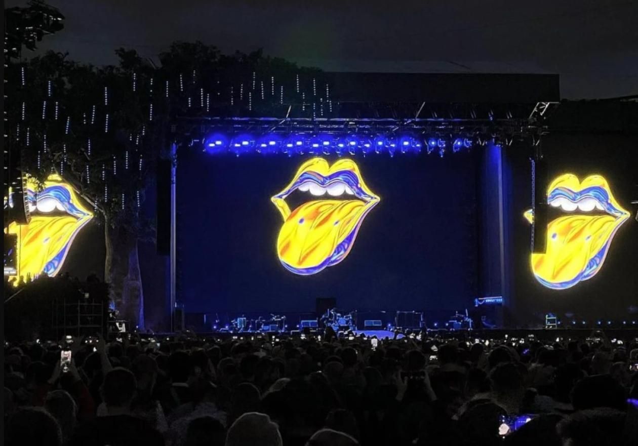 The Rolling Stones и Guns N' Roses поддержали Украину - фото и видео