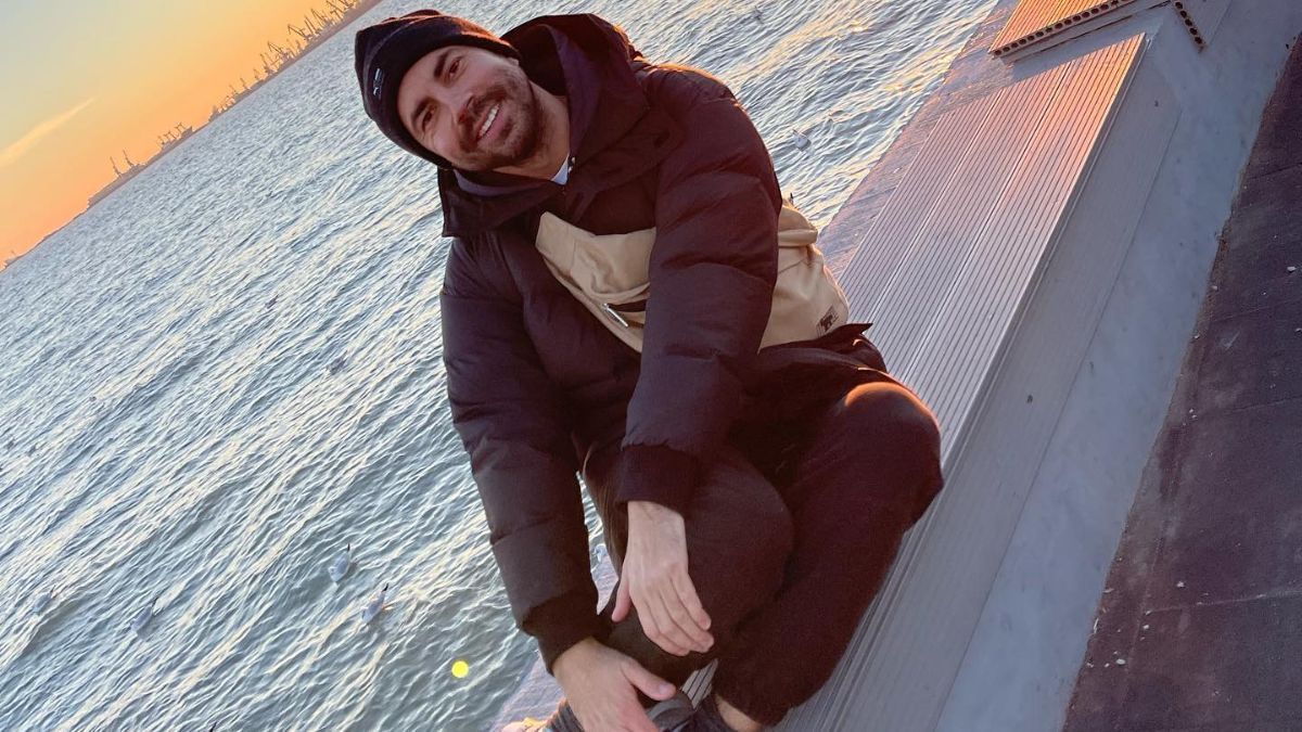 Андрій Бєдняков продав на аукціоні рукавички Усика: на що підуть гроші Андрій Бєдняков продав на аукціоні рукавички Усика: на що підуть гроші