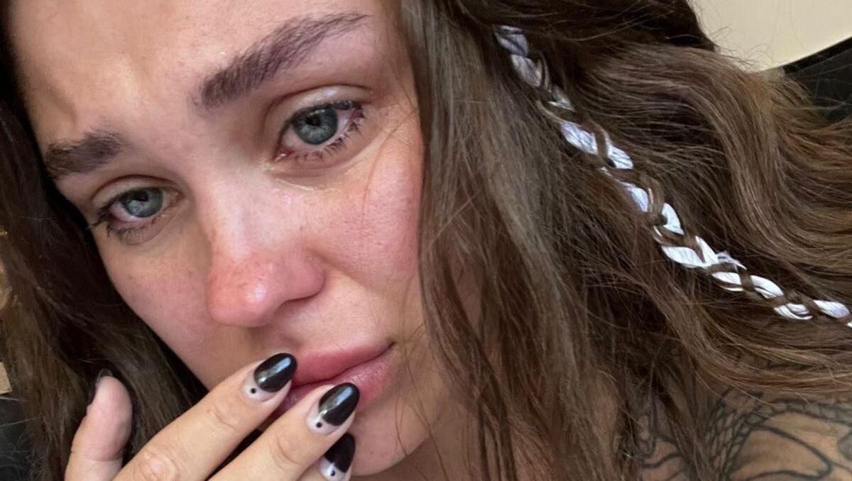 Обстріл Харкова - окупанти знищили школу, де вчилась Заріцька з KAZKA Обстріл Харкова - окупанти знищили школу, де вчилась Заріцька з KAZKA