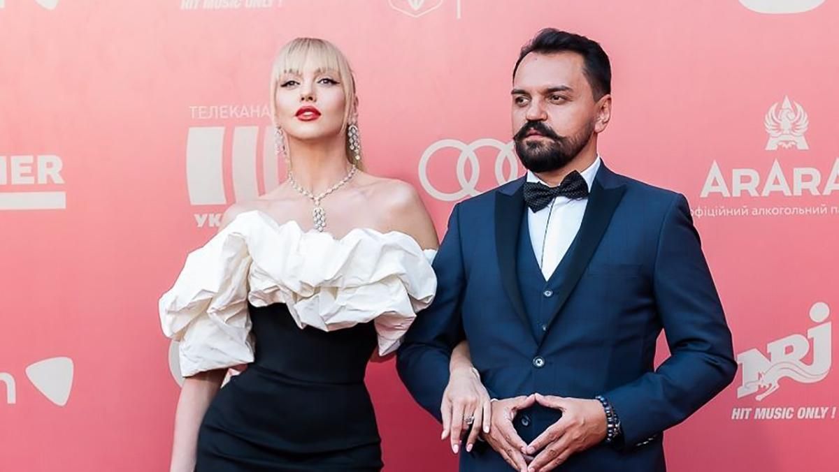 Оля Полякова выступила перед военными – как они отреагировали на песню Шлепки Оля Полякова выступила перед военными – как они отреагировали на песню Шлепки