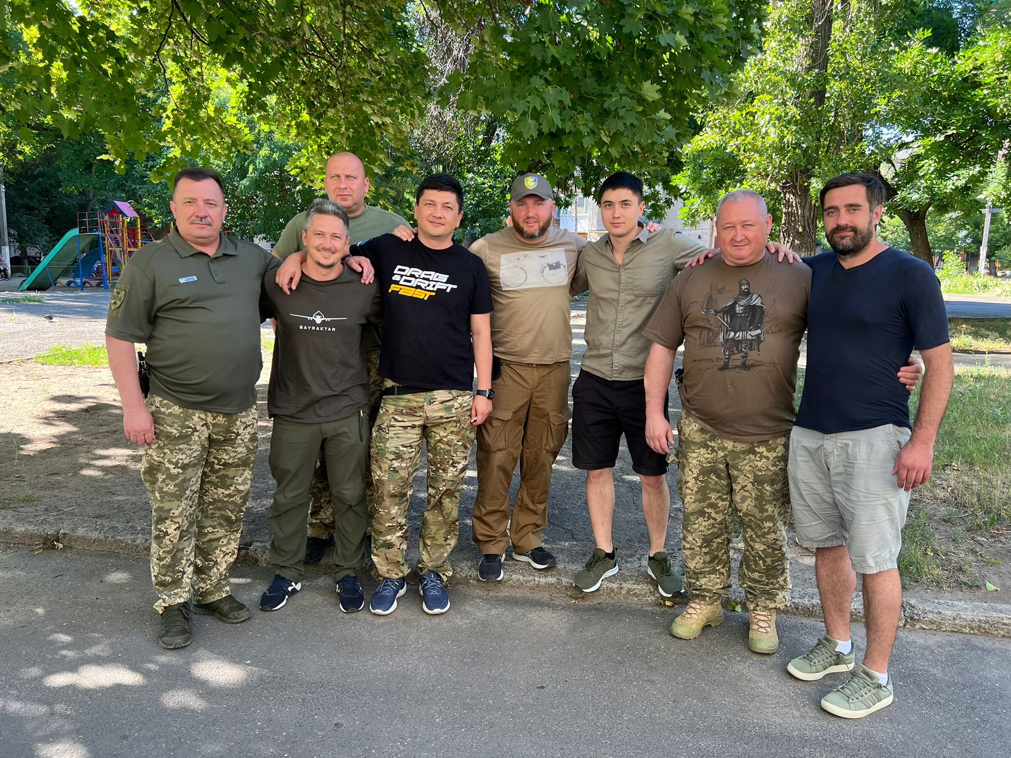 Александр Педан съездил с волонтерами на Восток. Александр Педан съездил с волонтерами на Восток.