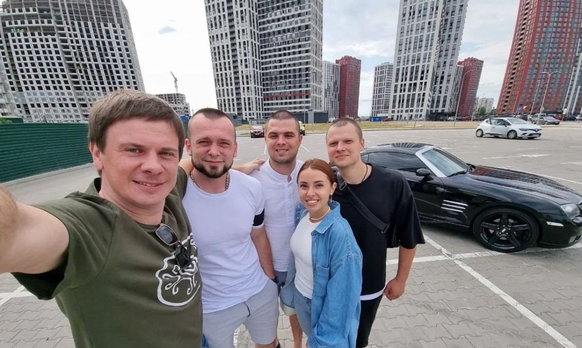 Дмитро Комаров продав рідкісне авто - яка сума грошей пішла на ЗСУ