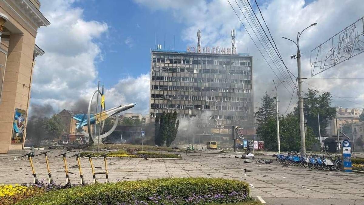 Ракетный обстрел Винницы – как реагируют звезды шоубизнеса Ракетный обстрел Винницы – как реагируют звезды шоубизнеса