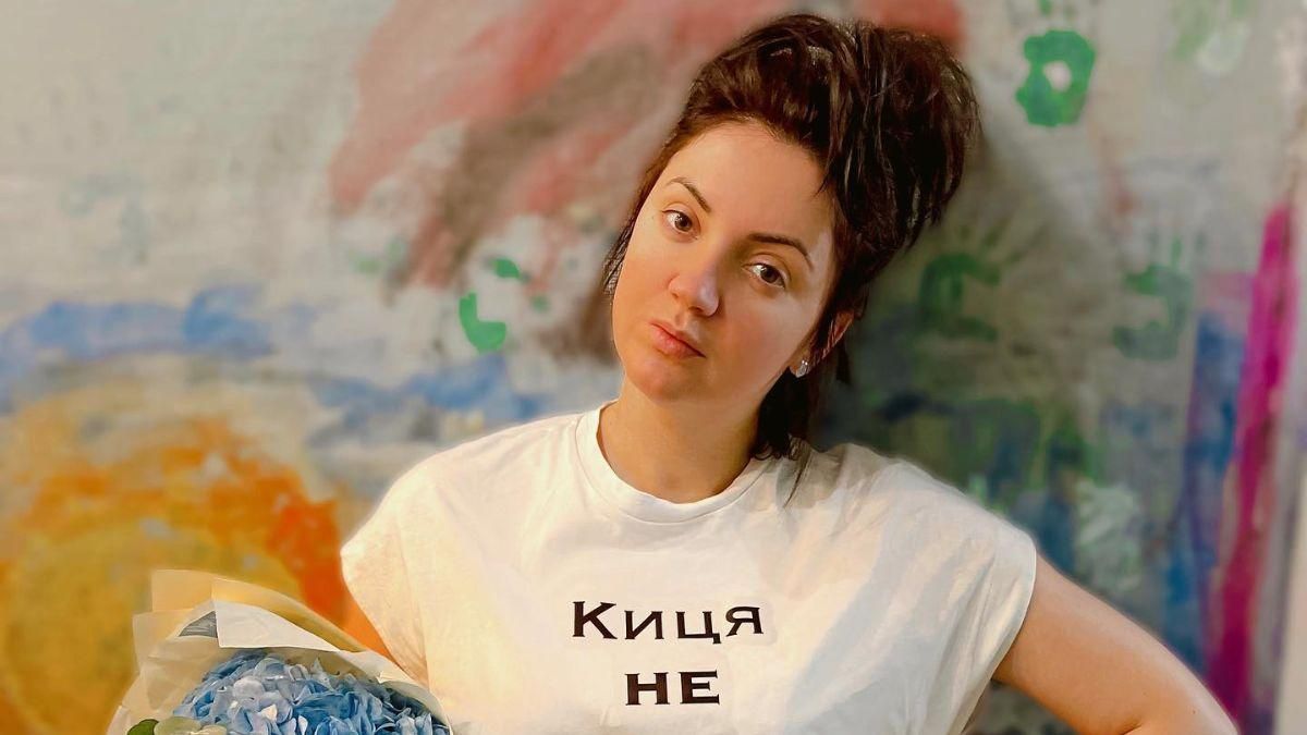 Оля Цыбульская попала под капельницу Оля Цыбульская попала под капельницу