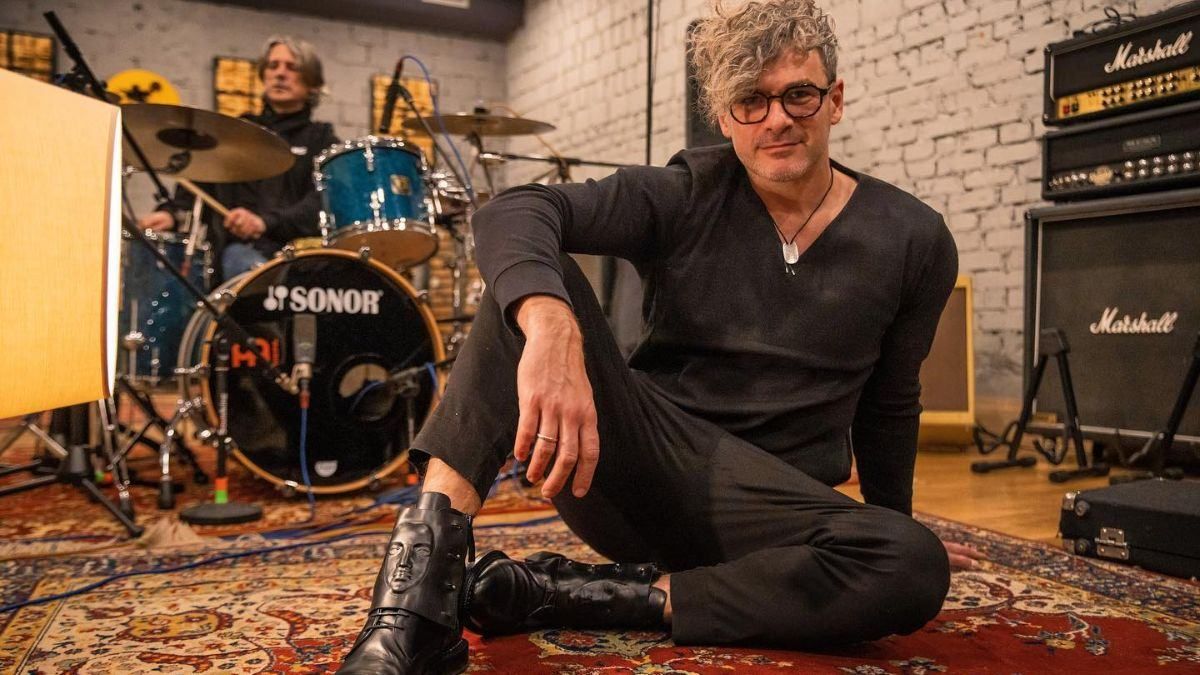 Арсен Мирзоян оставил квартиру военным: подробности Арсен Мирзоян оставил квартиру военным: подробности