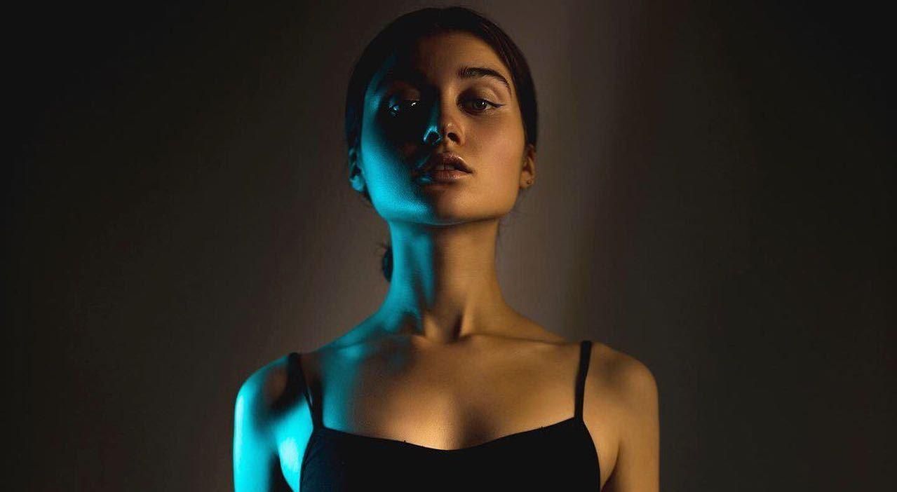 Jerry Heil продюсує маму і здійснює її мрію після роботи м'ясником Jerry Heil продюсує маму і здійснює її мрію після роботи м'ясником