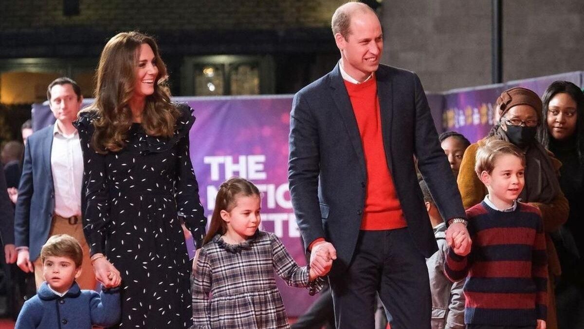 Насколько похожи принц Уильям и принцесса Шарлотта – общее видео и реакция сети