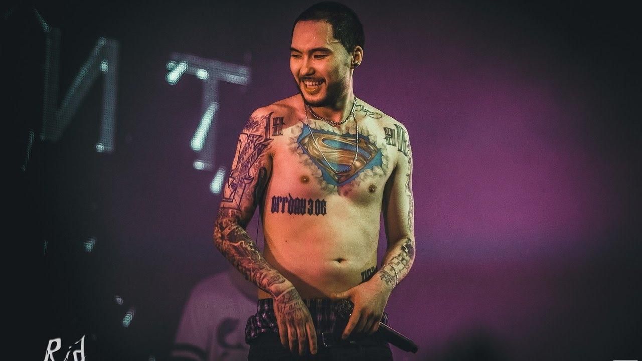 Рэпер Скриптонит из Казахстана перечислил украинскому фонду 20 тысяч долларов Рэпер Скриптонит из Казахстана перечислил украинскому фонду 20 тысяч долларов