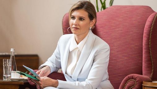 Елена Зеленская встретилась с послом Великобритании: какой образ дополнила изысканными серьгами