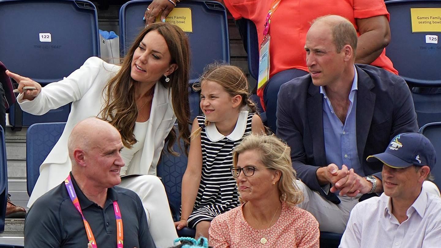 Ппринцесса Шарлотта показала эмоции на Играх в Бирмингеме Ппринцесса Шарлотта показала эмоции на Играх в Бирмингеме