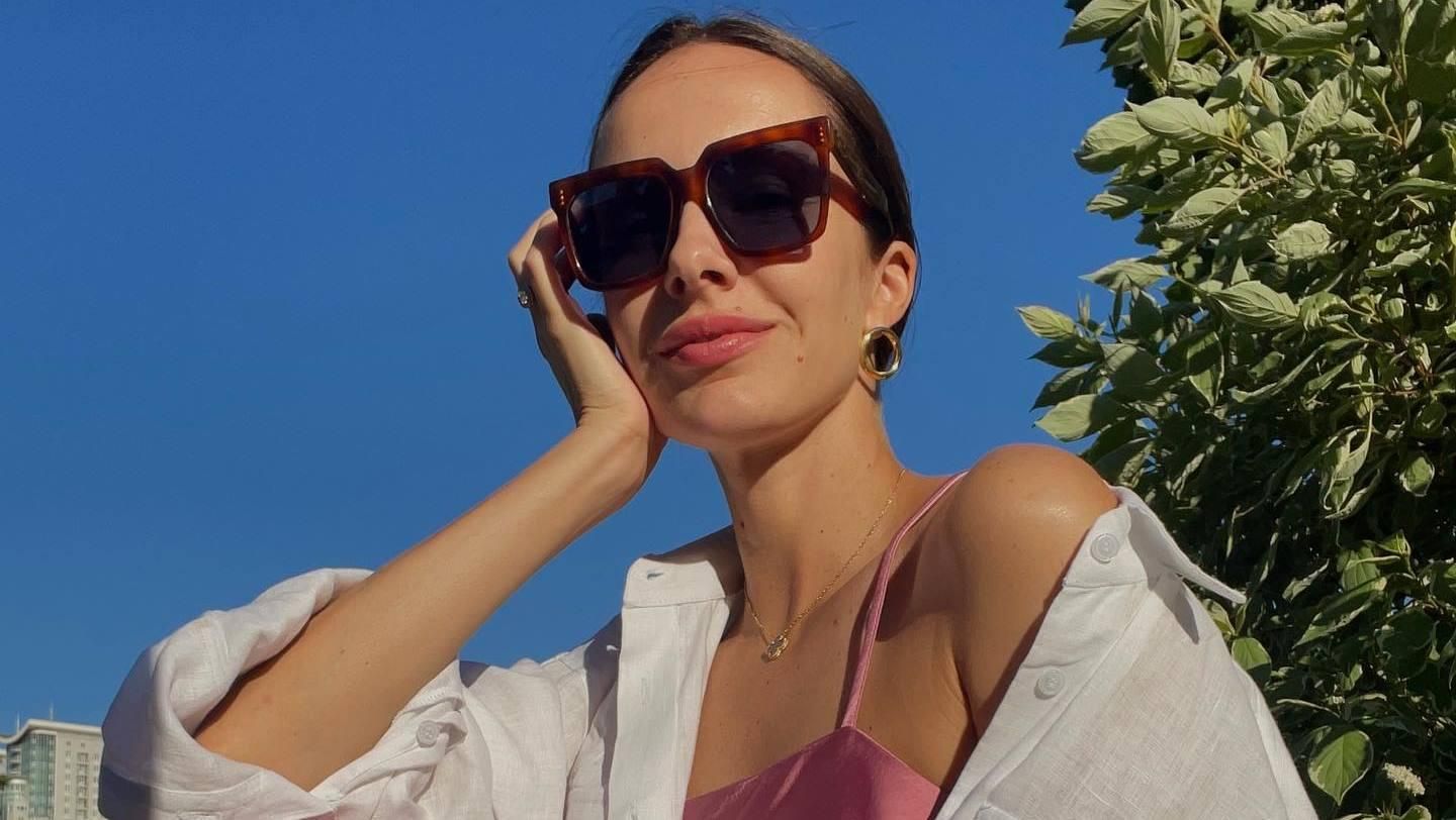 Росіянин зганьбився на акції на підтримку України в Мілані - там була кохана Остапчука Росіянин зганьбився на акції на підтримку України в Мілані - там була кохана Остапчука