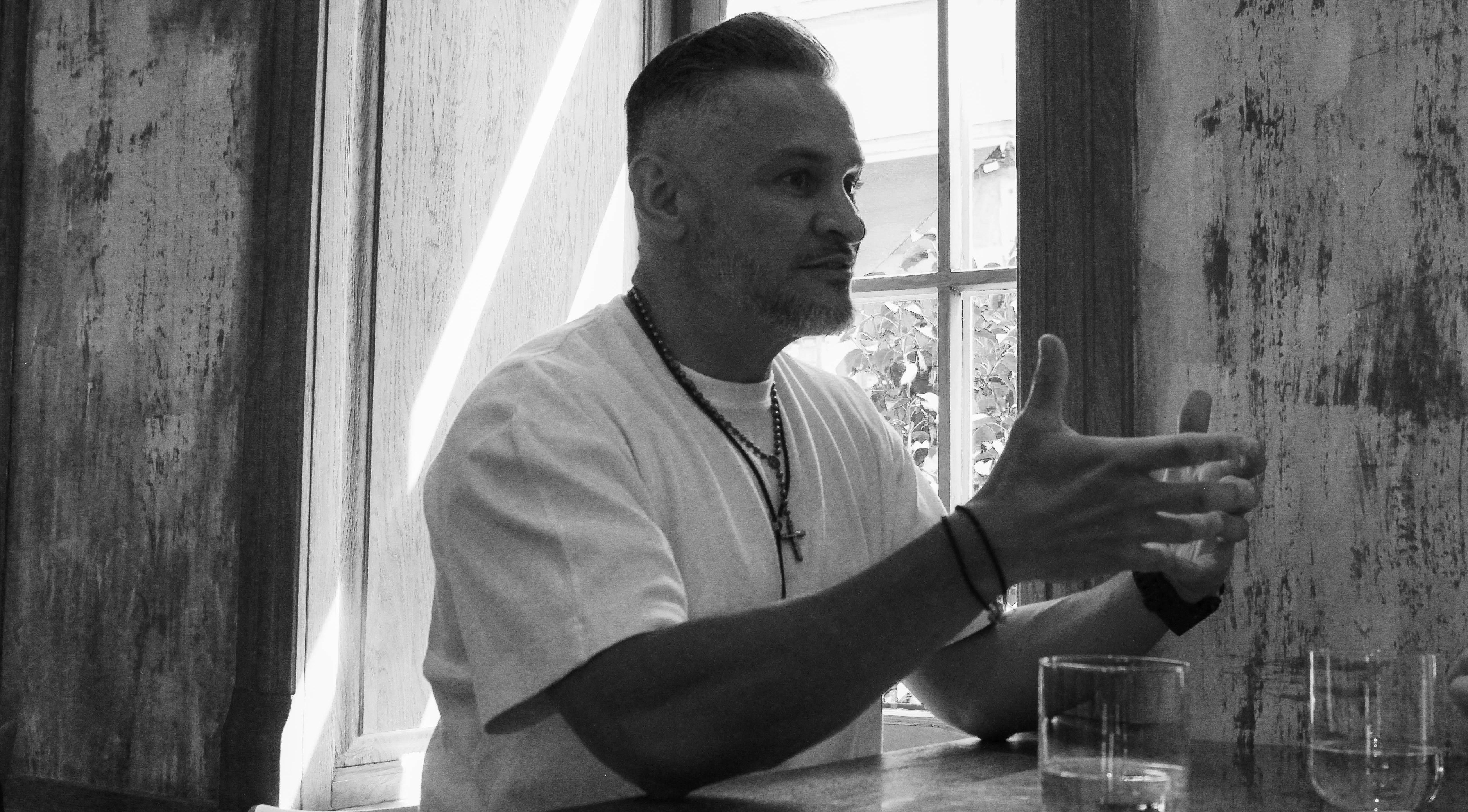 Зірки в ЗСУ - Ектор Хіменес-Браво зізнався, чи готовий йти воювати Зірки в ЗСУ - Ектор Хіменес-Браво зізнався, чи готовий йти воювати