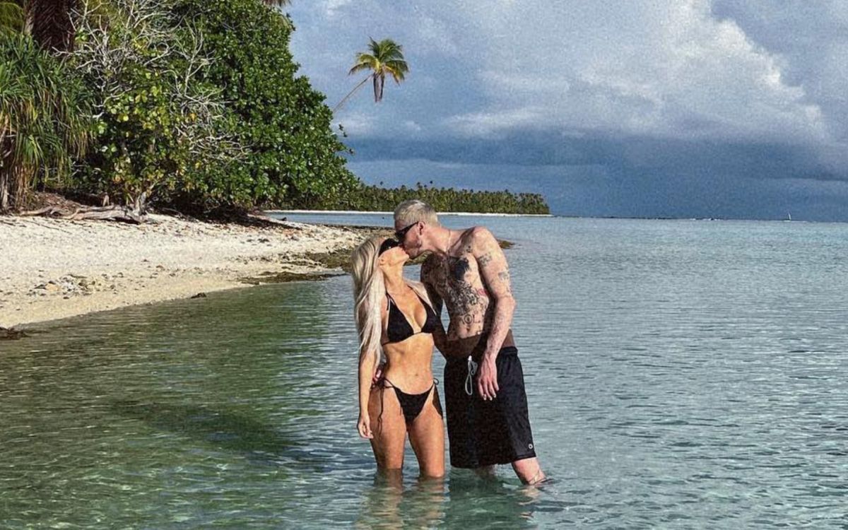 Канье Вест жестко пошутил по расставанию Кардашян и Дэвидсона - фото Канье Вест жестко пошутил по расставанию Кардашян и Дэвидсона - фото