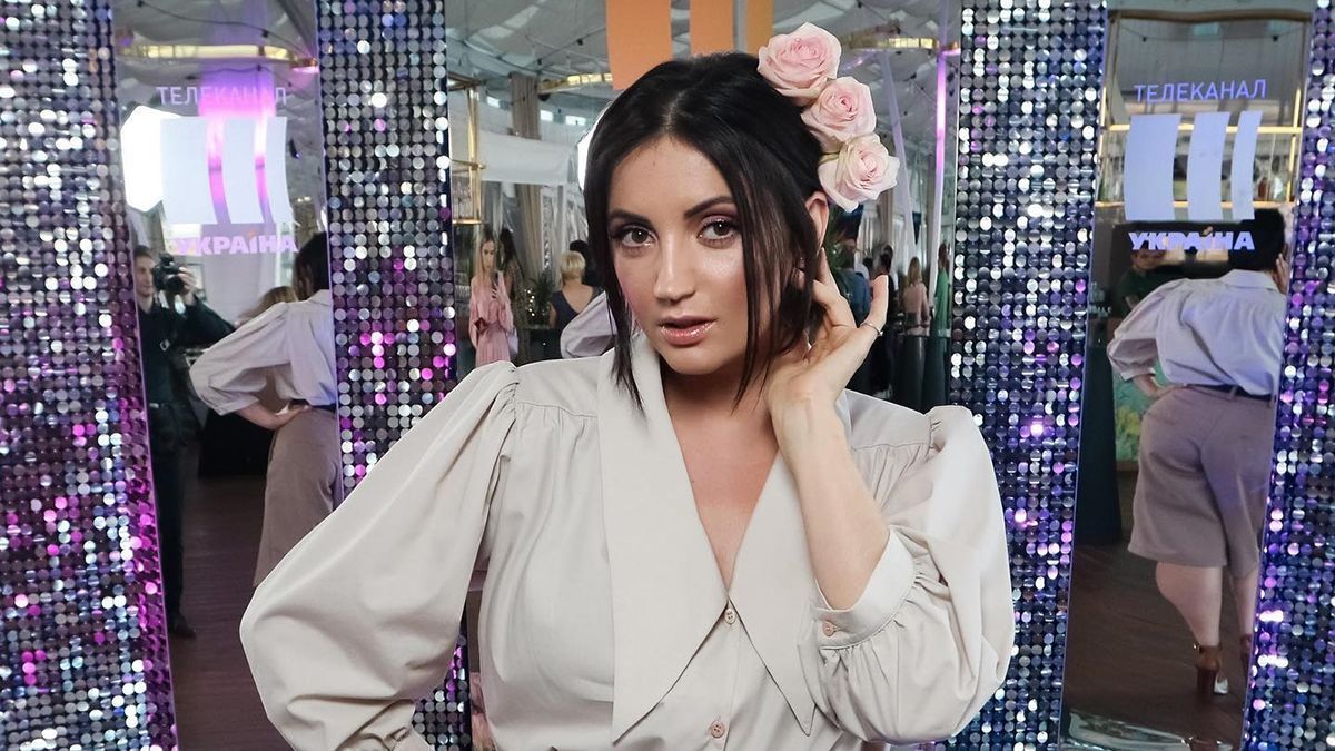 Оля Цыбульская вернулась в Киев – смотрите ее романтическое свидание с мужем Оля Цыбульская вернулась в Киев – смотрите ее романтическое свидание с мужем