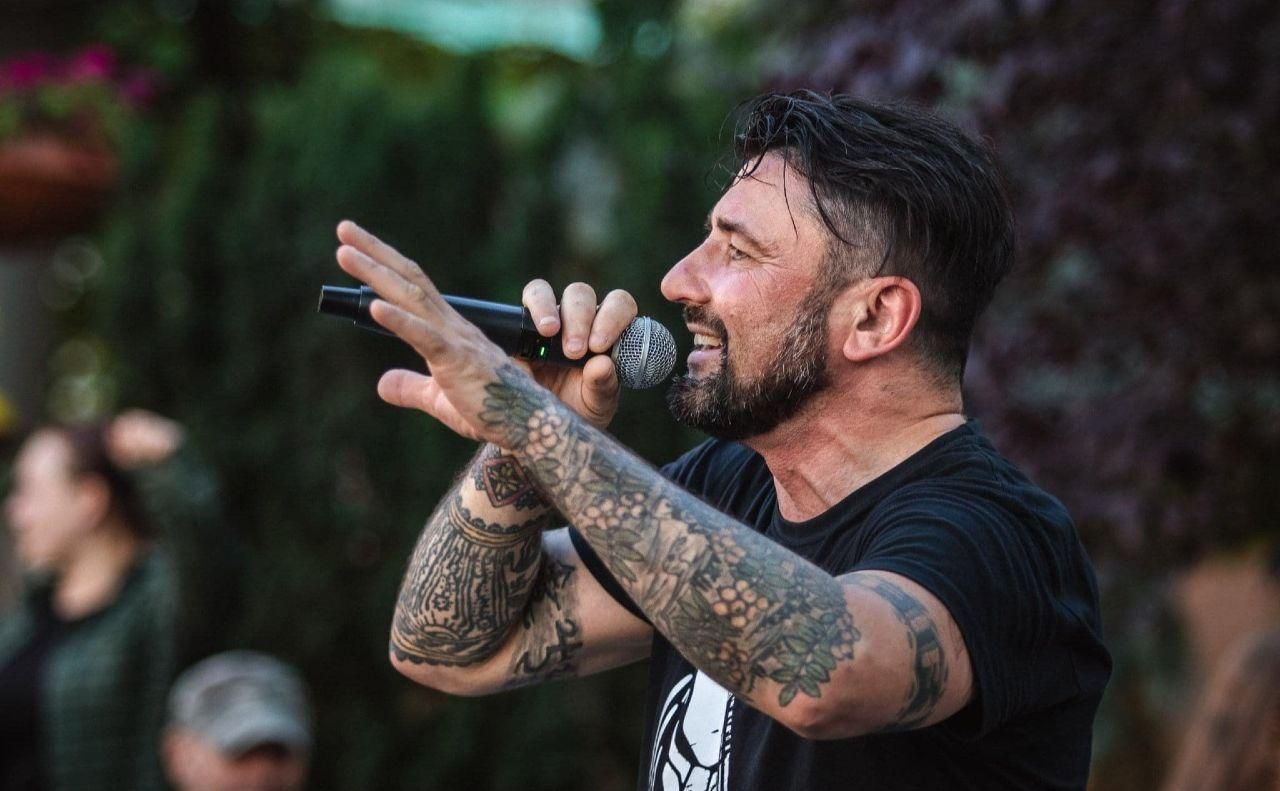 Лідер KOZAK SYSTEM Іван Леньо розповів про війну та повернення до музики - Showbiz Лідер KOZAK SYSTEM Іван Леньо розповів про війну та повернення до музики - Showbiz