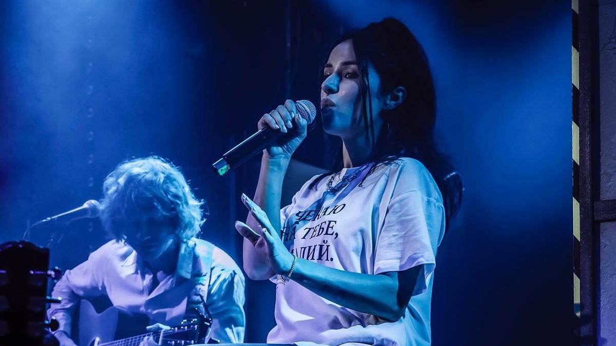 Россияне украли у Златы Огневич песню и спели в оккупированном Крыму Россияне украли у Златы Огневич песню и спели в оккупированном Крыму