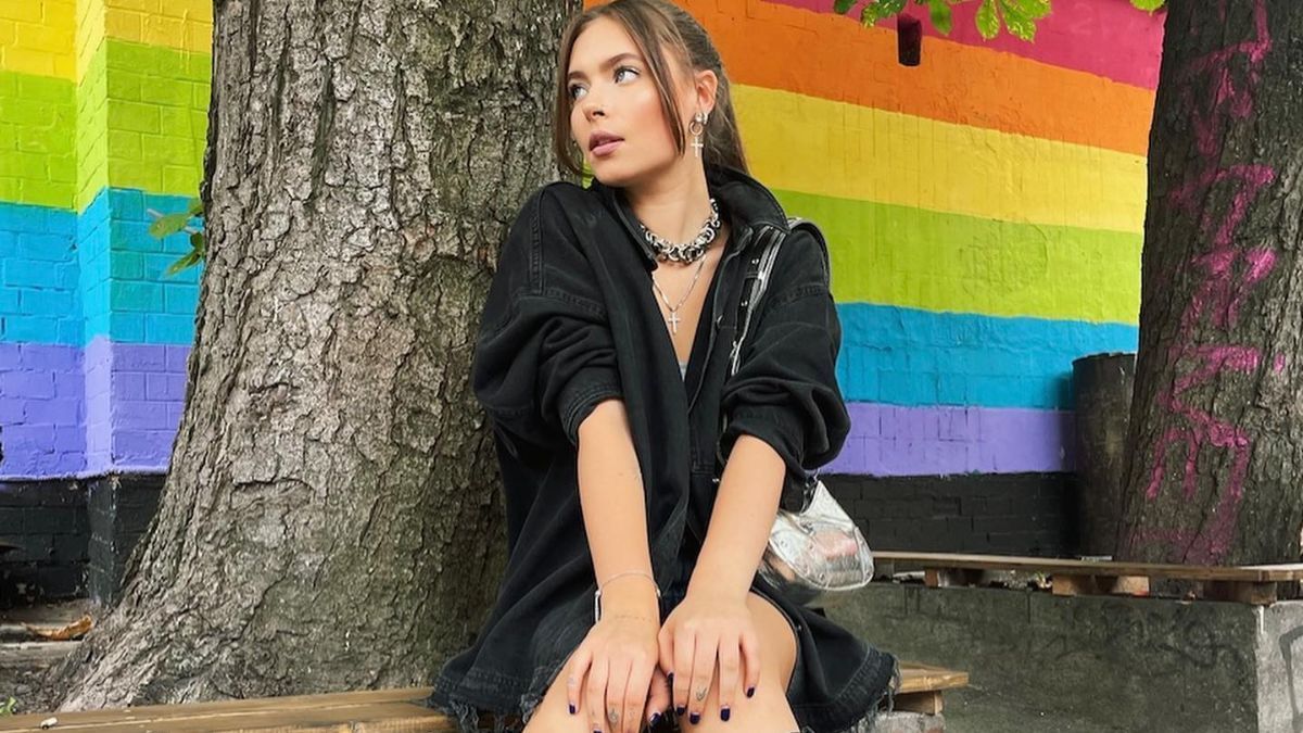 Дочь Елены Кравец прогулялась по Киеву в ее наряде – фото
