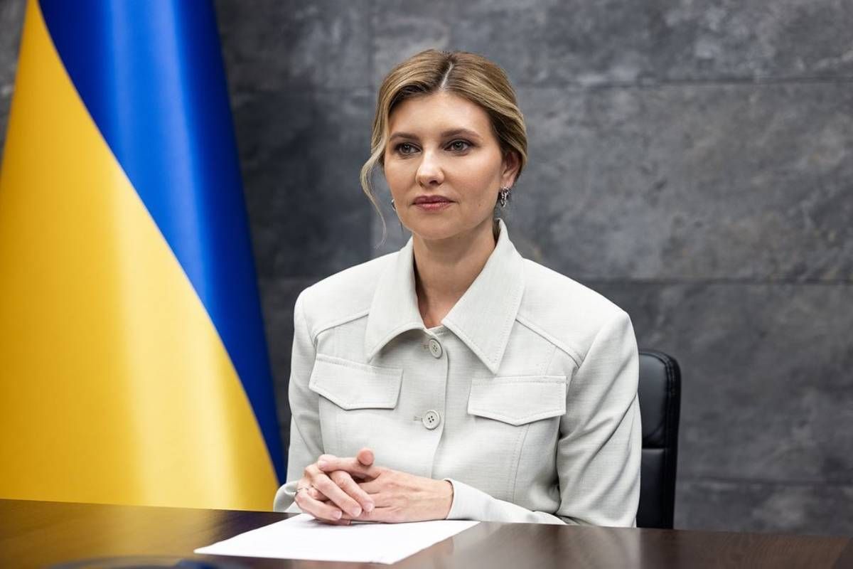 Елена Зеленская поздравила с Днем флага Украины.
