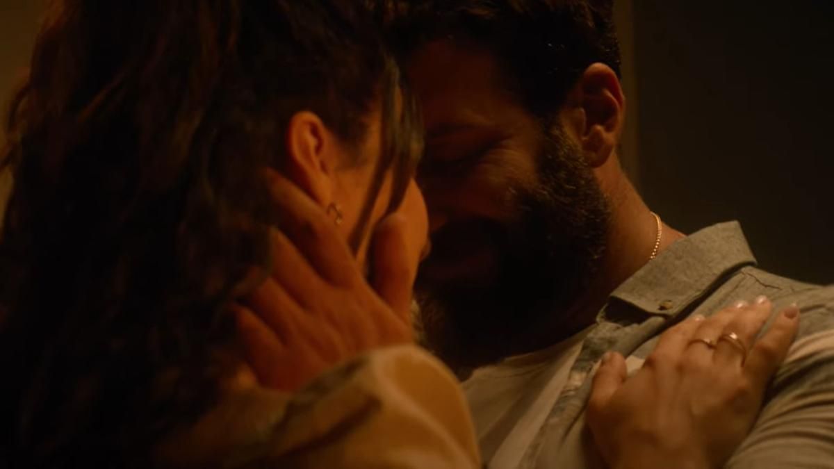 Даніель Салем зіграв чоловіка Злата Огнєвіч у її кліпі Лелека – дивіться відео Даніель Салем зіграв чоловіка Злата Огнєвіч у її кліпі Лелека – дивіться відео