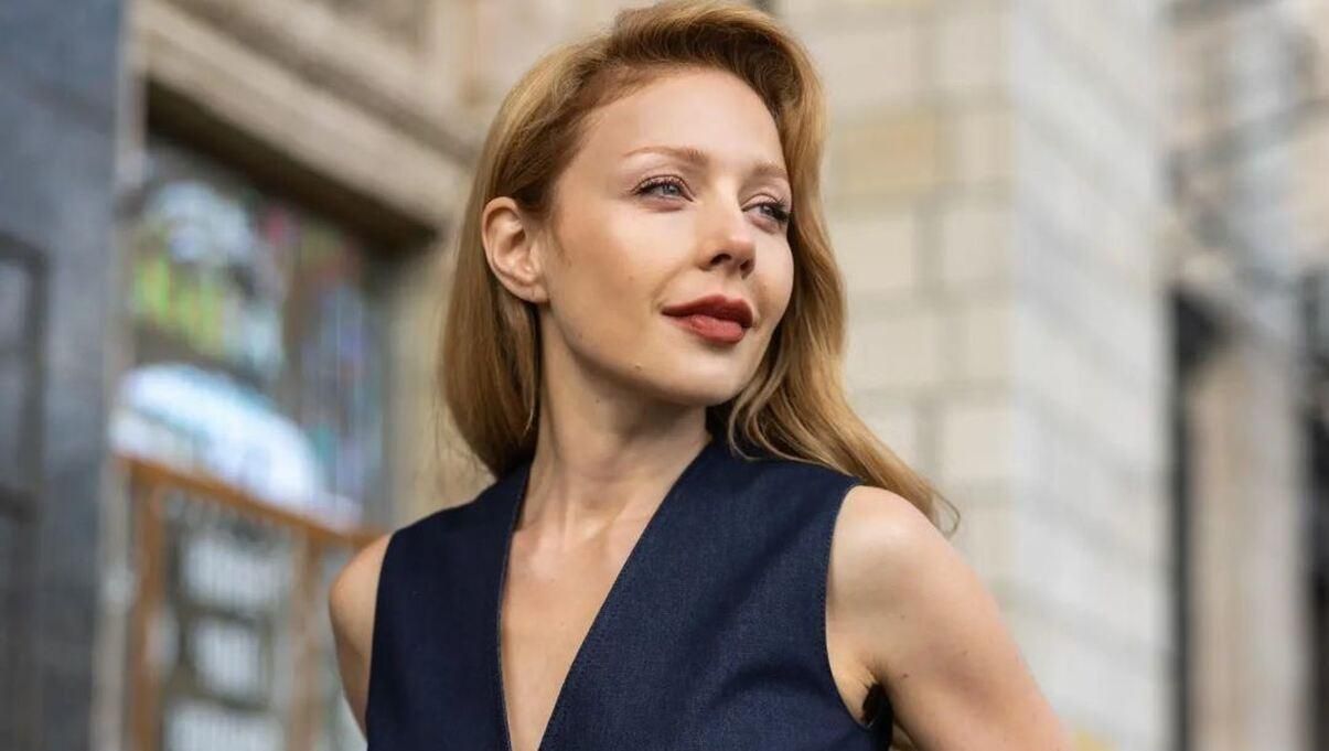 Тіна Кароль прогулялась Києвом - ефектні фото з першої зйомки Тіна Кароль прогулялась Києвом - ефектні фото з першої зйомки