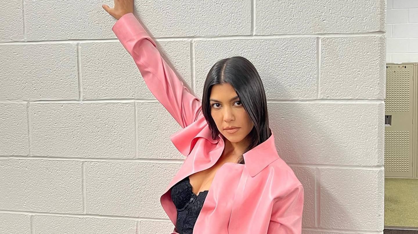 После скандала с Дауни-младшим - Кортни Кардашян скучает по России После скандала с Дауни-младшим - Кортни Кардашян скучает по России