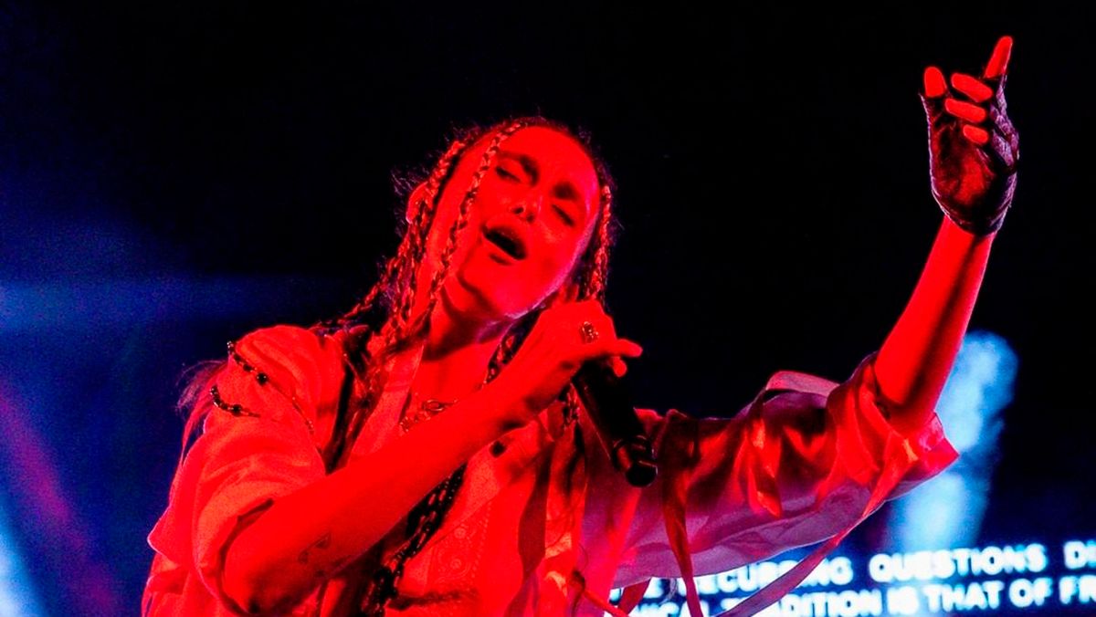 Украина на фестивале Burning Man в США – 5-метровый трезуб и выступление Alina Pash Украина на фестивале Burning Man в США – 5-метровый трезуб и выступление Alina Pash