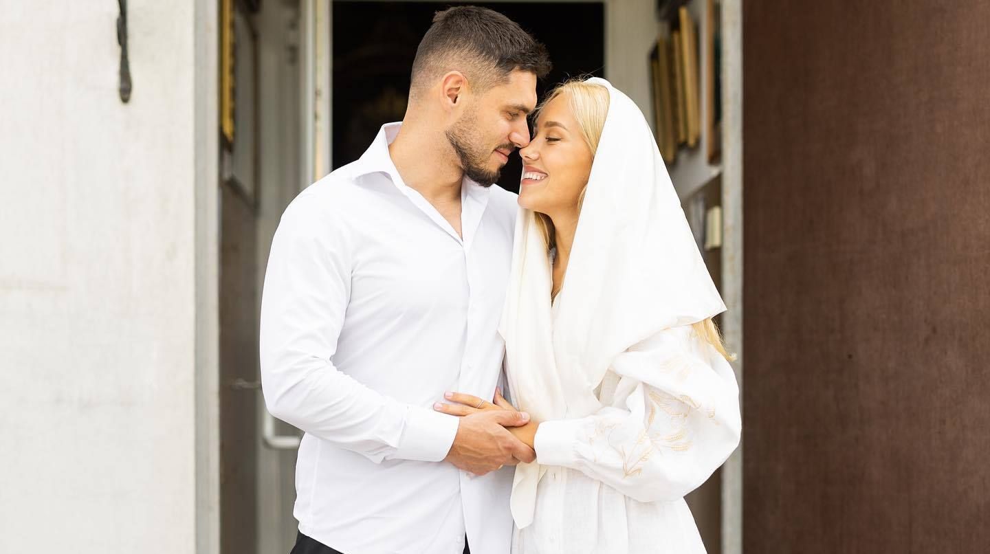 Даша Квиткова и Никита Добрынин обвенчались – трогательные фото церемонии. Даша Квиткова и Никита Добрынин обвенчались – трогательные фото церемонии.