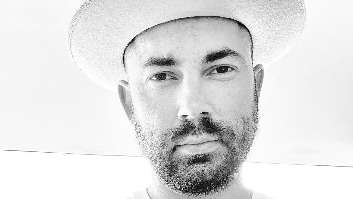 Мами Андрія Бєднякова немає у списку жертв серед мирних у Маріуполі Мами Андрія Бєднякова немає у списку жертв серед мирних у Маріуполі