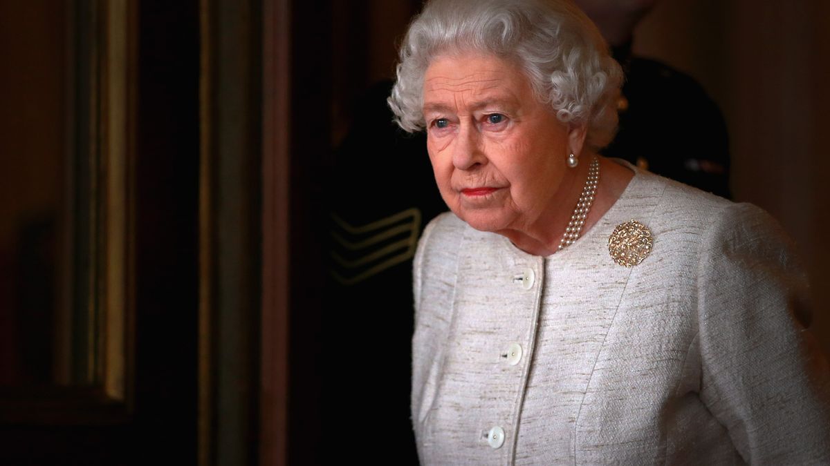 Королівська сім'я вступила у траур за Єлизаветою II - деталі церемоній та вшанувань