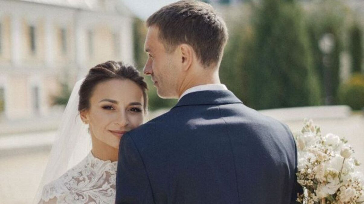 Илона Гвоздева обвенчалась с мужем - фото с церемонии