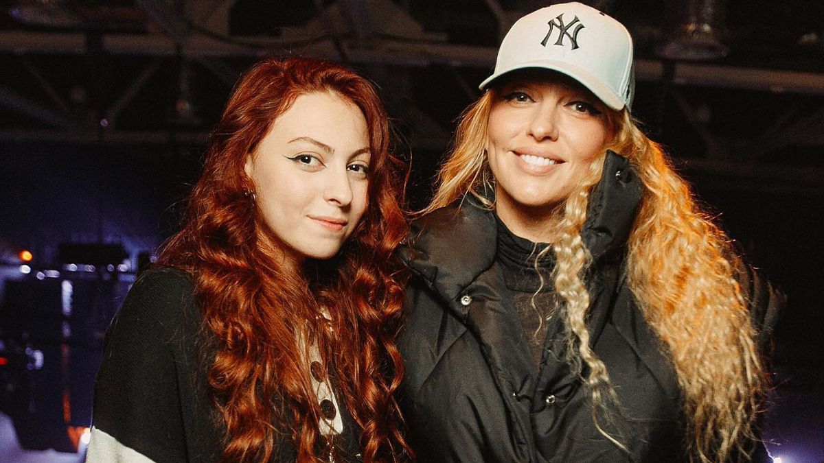 Донька Полякової все-таки навчатиметься у Великій Британії Донька Полякової все-таки навчатиметься у Великій Британії