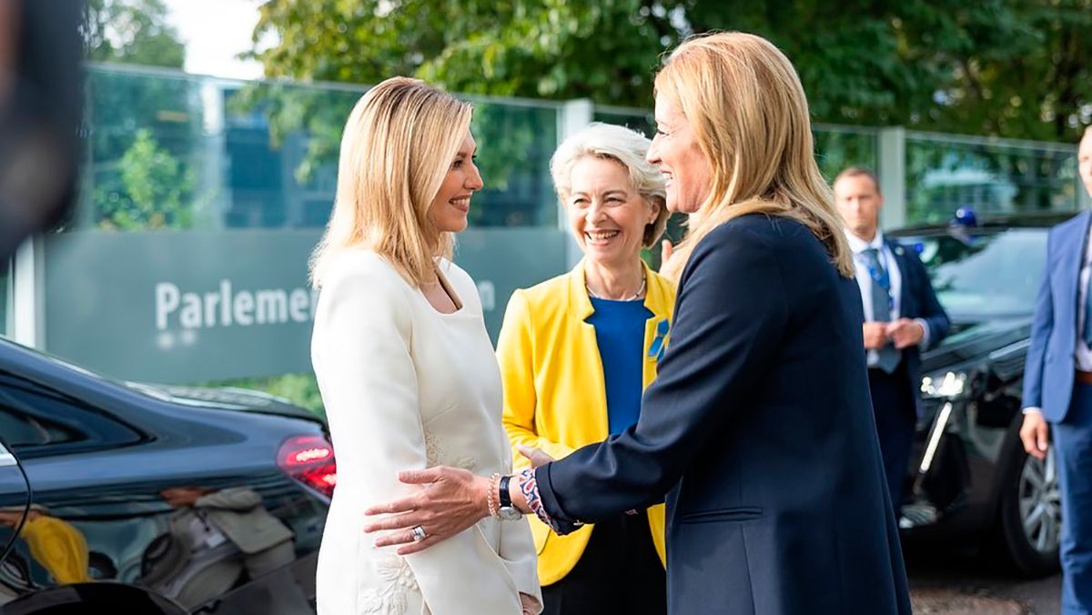 Урсула фон дер Ляєн про Зеленську в Європарламенті – як її приймали в Страсбурзі Урсула фон дер Ляєн про Зеленську в Європарламенті – як її приймали в Страсбурзі